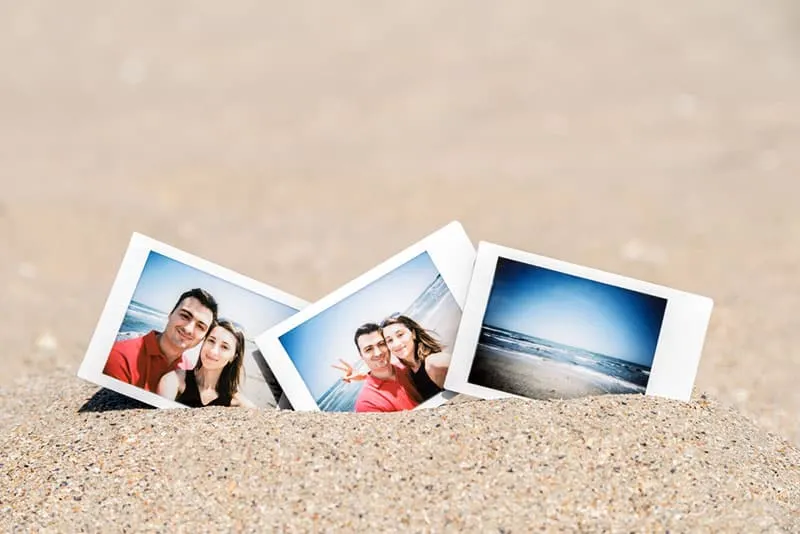 pictures of happy couple on sand