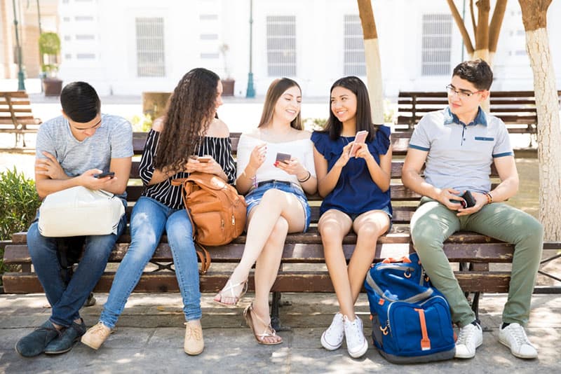 Centennials vs. Millennials: 5 Major Differences