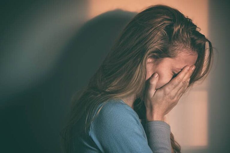Cegada por el amor: Mi relación doméstica abusiva