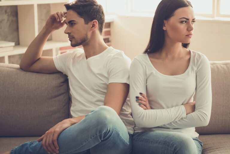 4 cosas que en realidad te está diciendo cuando dice que no está preparado para una relación