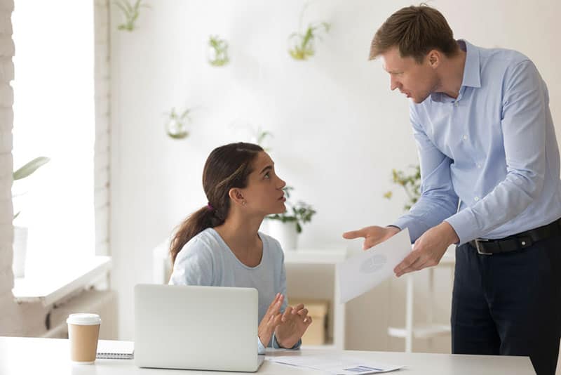 9 Signs The Love You Have Isn’t The Love You Actually Deserve