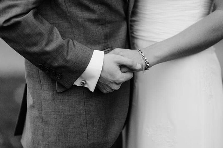 couple holding hands