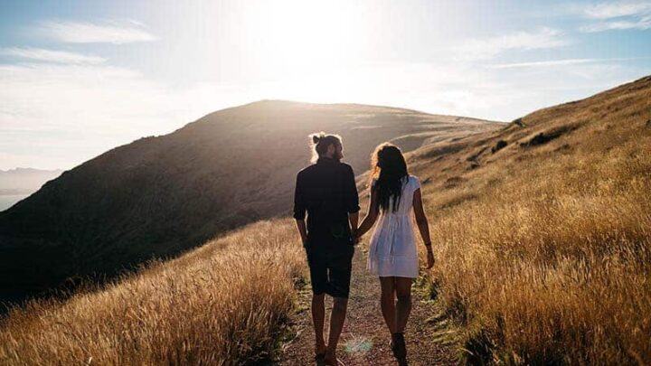 8 Simple Signs Of True Love From A Woman