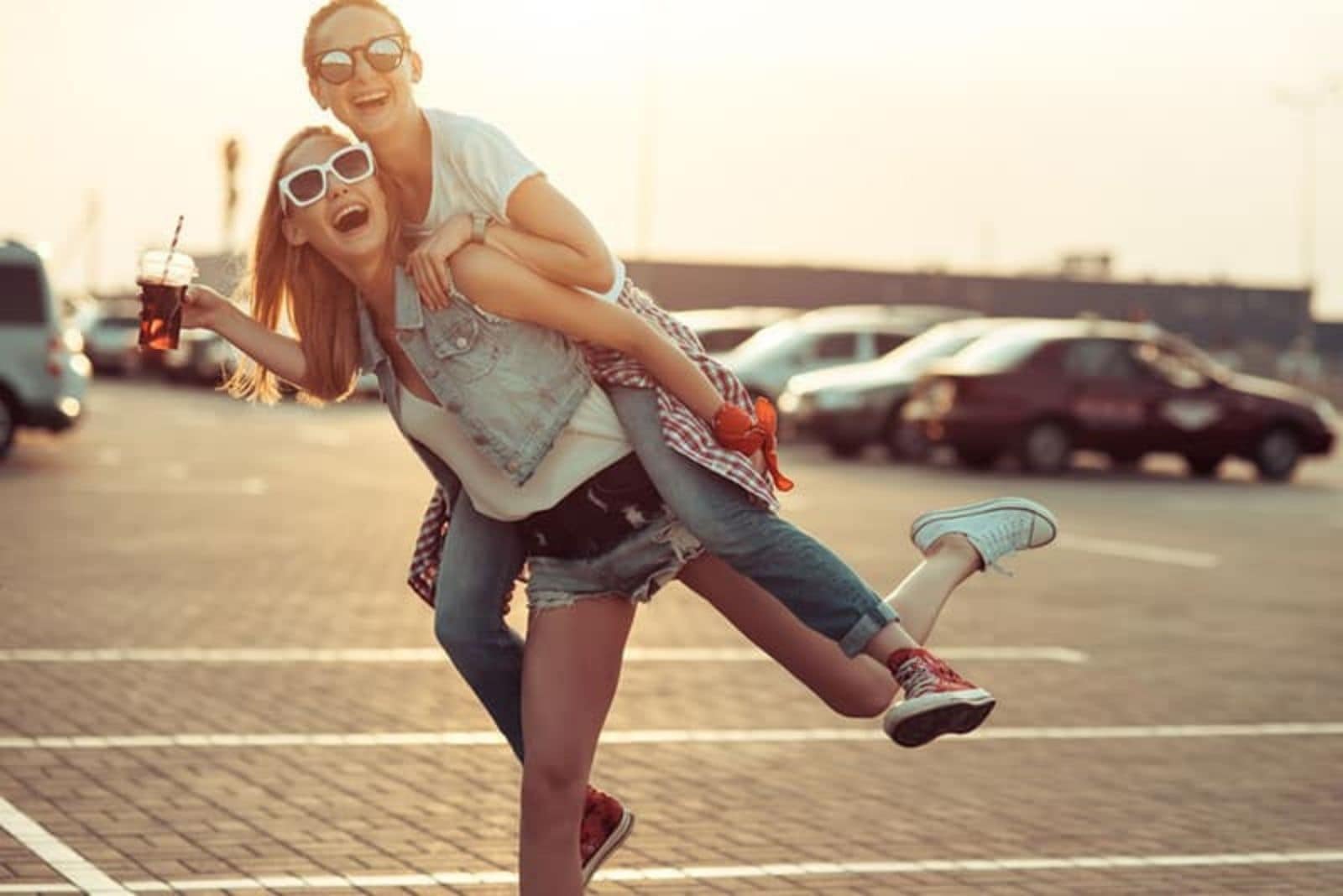 Qualities Of A Best Friend: 10 Essential Traits To Look For In A BFF