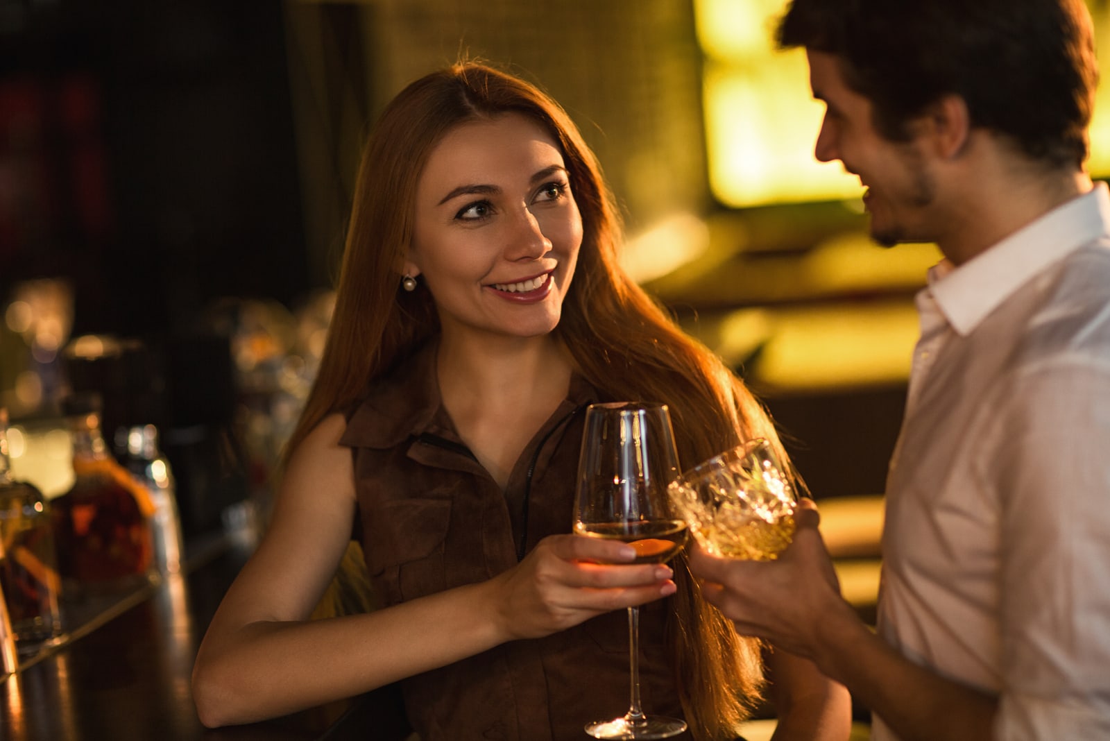 couple flirting in the pub