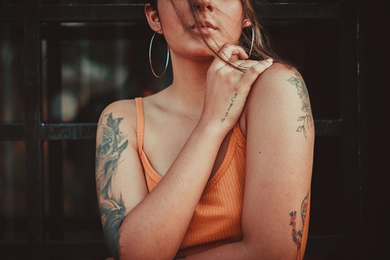 50+ disegni e idee di tatuaggi dei Pesci per le donne (con significato)