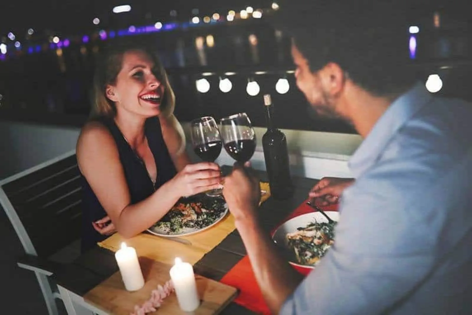 couple having dinner date at restaurant