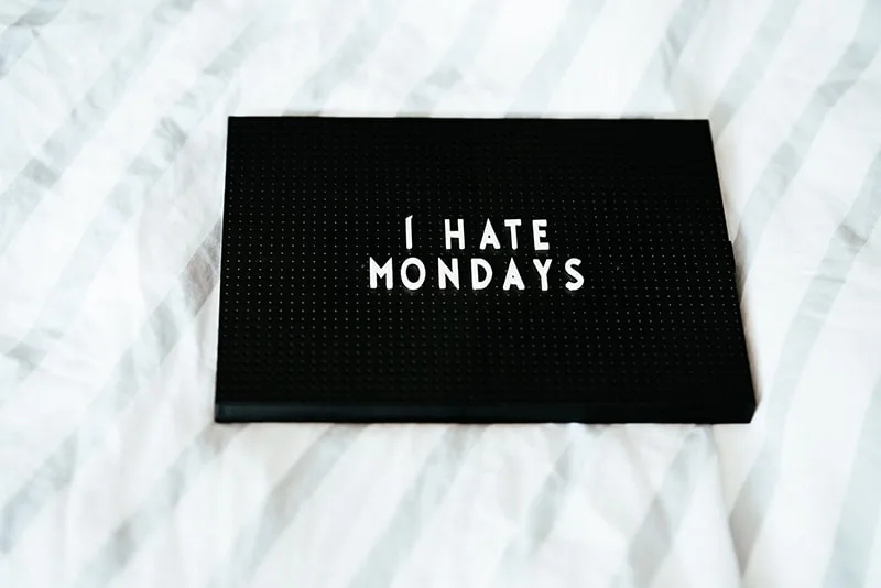 i hate mondays printed on black box