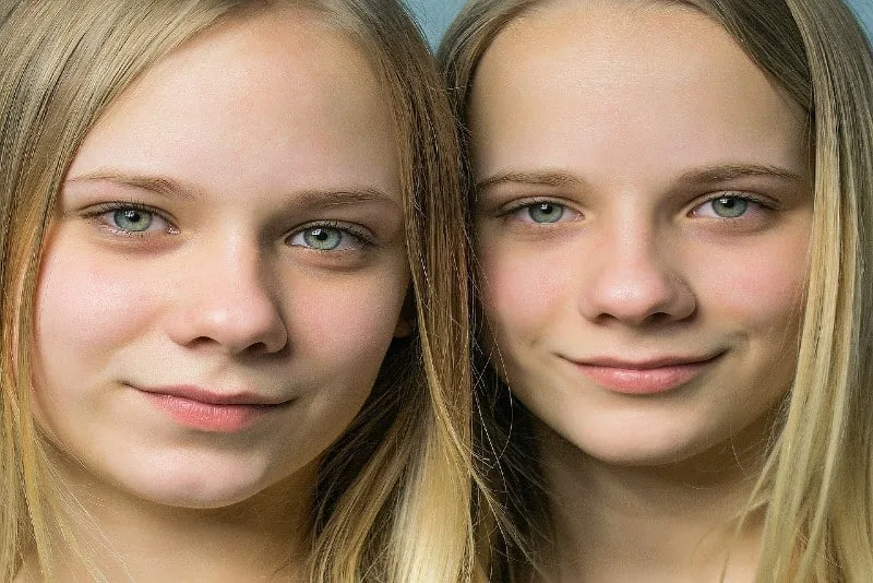 blonde female twins with blue eyes