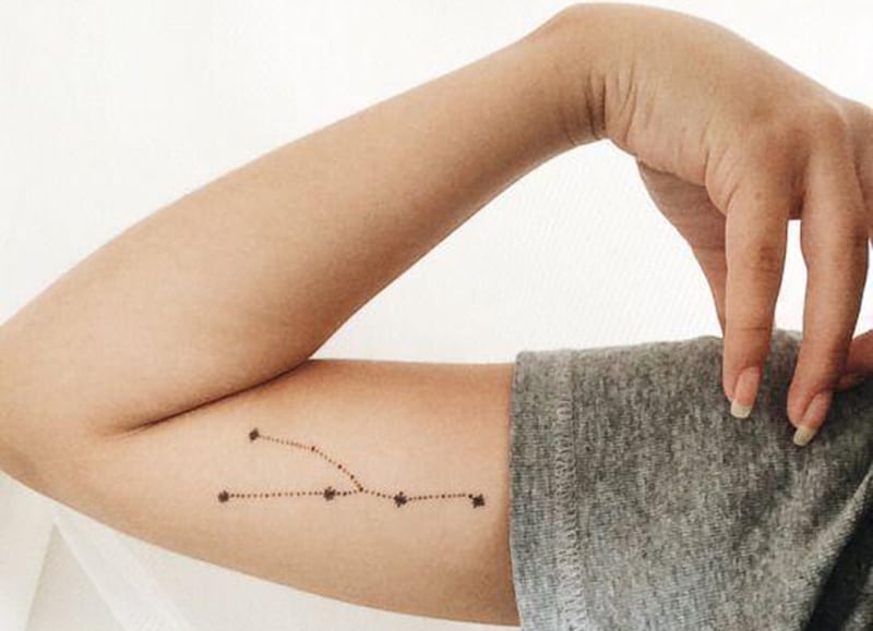 Minimalistic Aquarius constellation tattoo hand poked