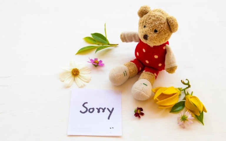 Romantic Sorry Messages For Boyfriend: 120+ Lines To Win Him Back