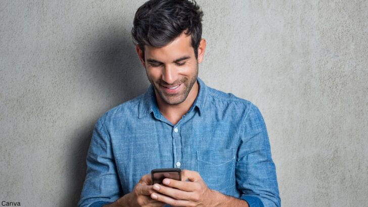 12 Male Zodiac Signs Ranked By How Quickly They’ll Text You Back