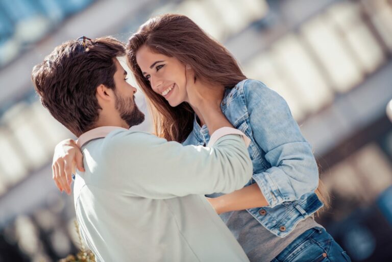 These 5 Zodiac Signs Will Be Happy In Love In 2023