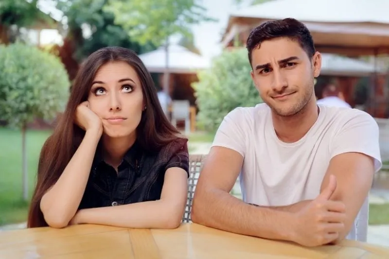 woman and man not getting along in a date