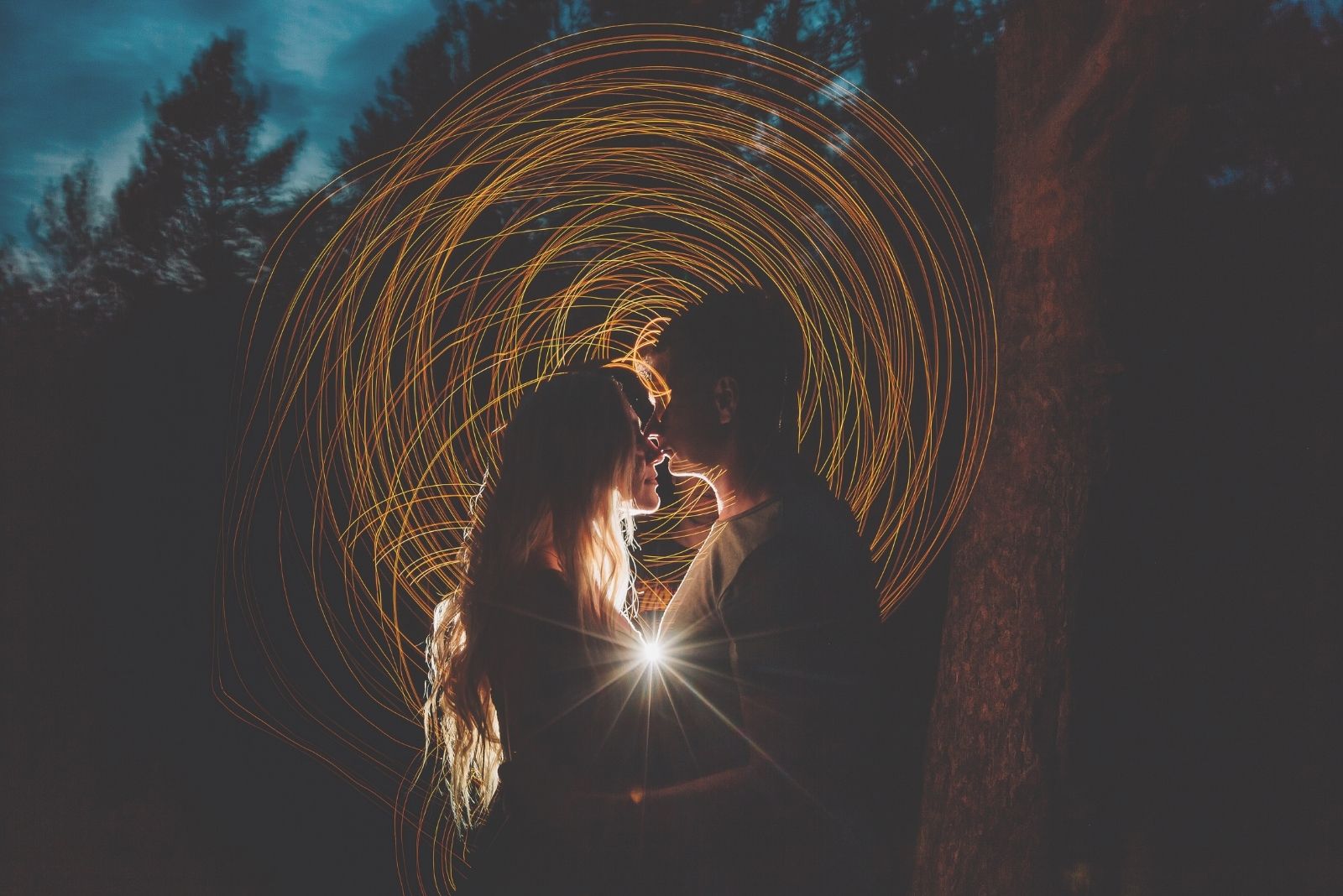 20 Common Twin Flame Signs And Symptoms Explained