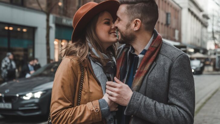 Come baciare un uomo per farlo impazzire di te