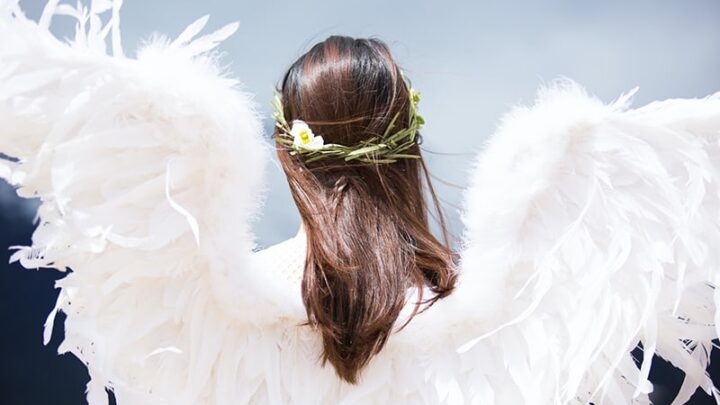 Why You Keep Seeing The 1010 Angel Number And Its 8 Hidden Meanings
