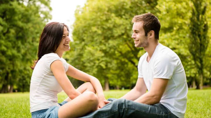 How Moon Sign Compatibility Affects Your Love Life