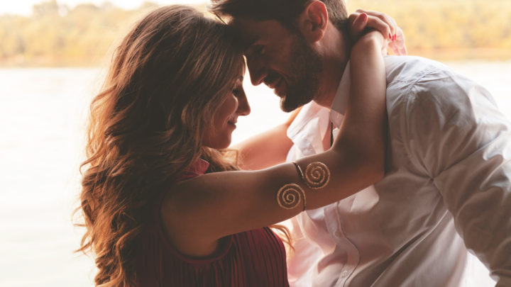 Twin Flame Vs. Soulmate: It Is All About 9 Key Differences