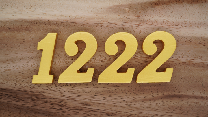 1222 Significato del numero dell'angelo e 6 ragioni per cui continui a vederlo.