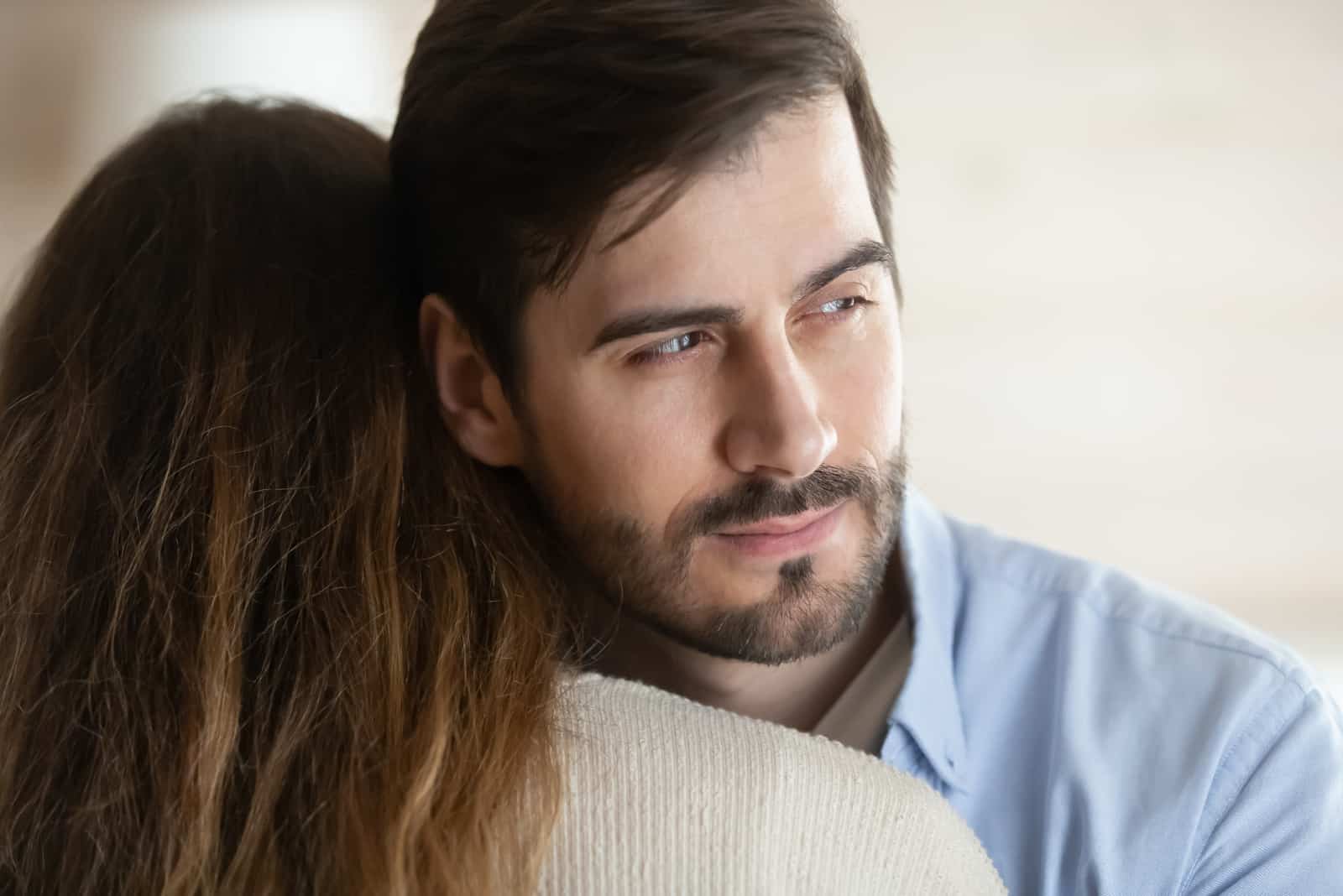 Does He Love You (Or Not)? 21 Clear Signs He PRETENDS To Love You