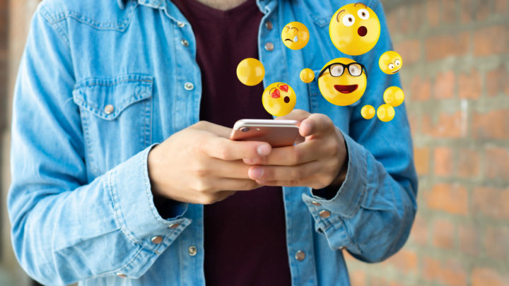 25 Emojis que los chicos usan cuando te quieren (+ sus significados secretos)