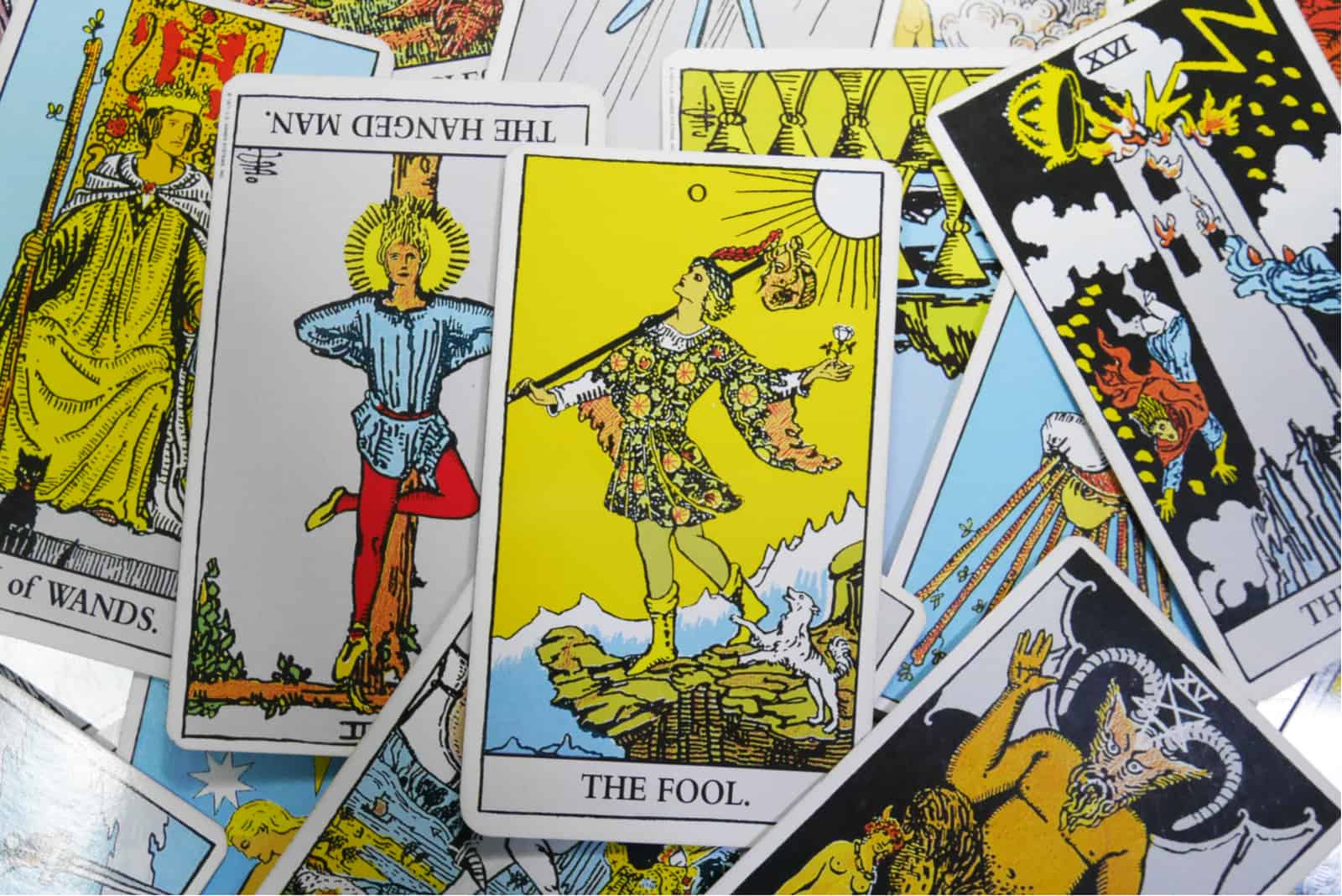 The Fool Tarot Card Meaning: 10 Ways To Understand It Upright