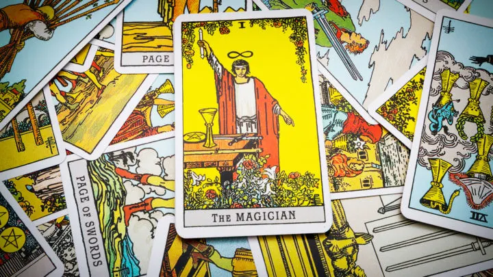 magician tarot card woman as in