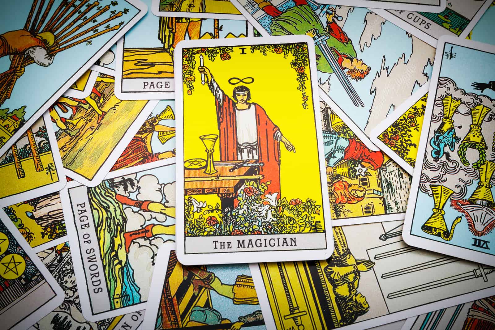 The Magician Tarot Card Meaning: 10 Upright Readings
