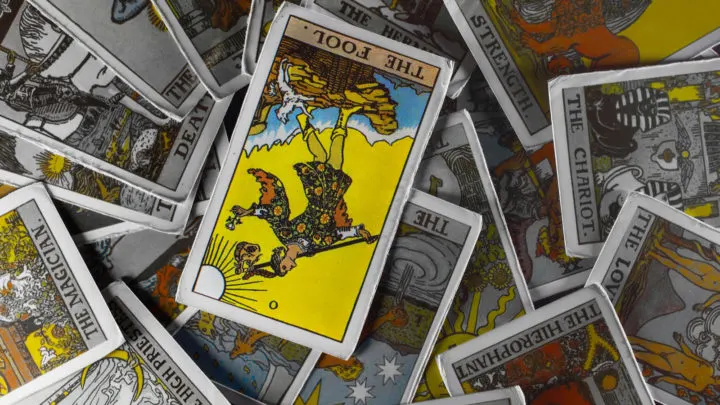 Understand The Fool Reversed 10 Common Tarot Card Readings