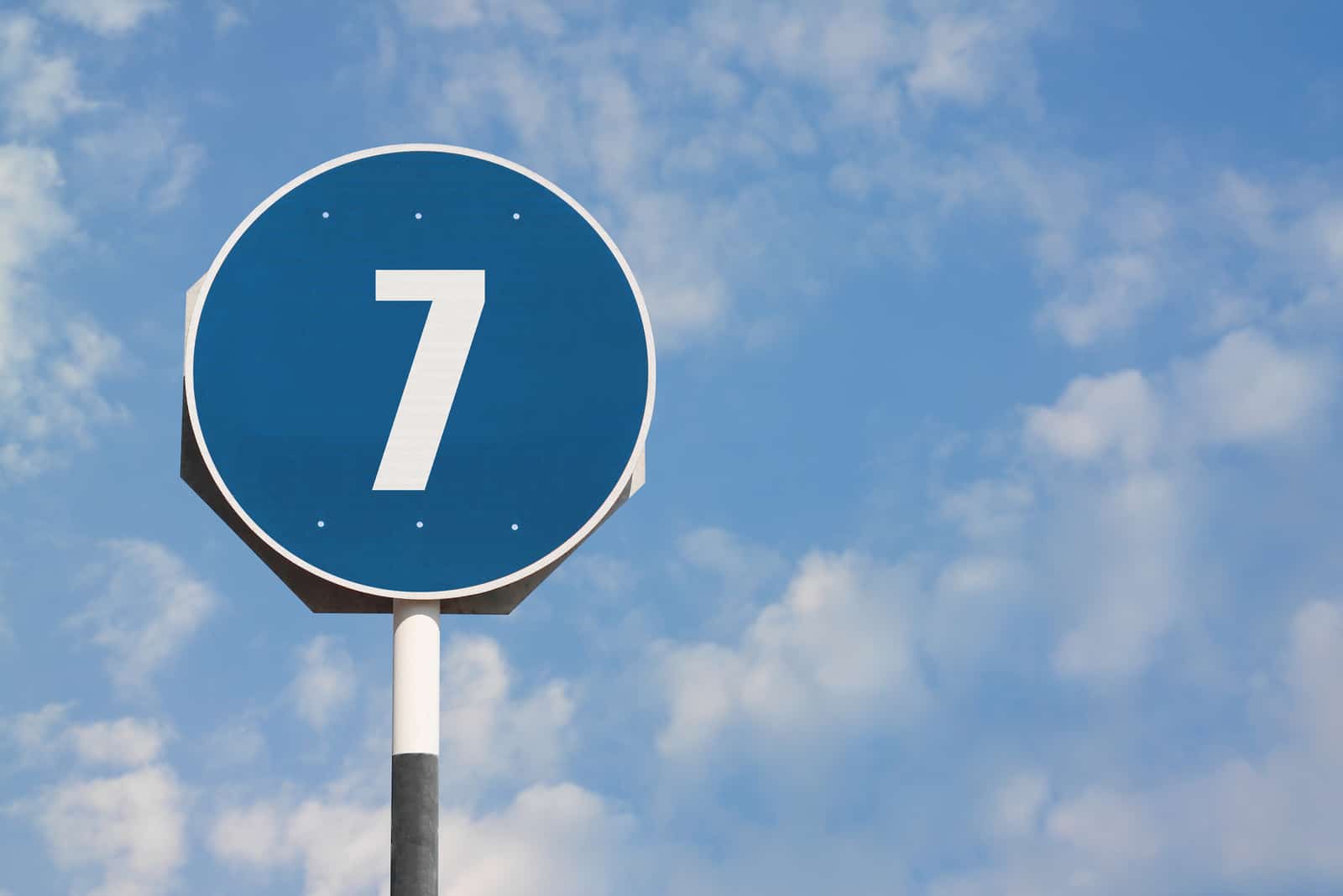 number 7 on road sign