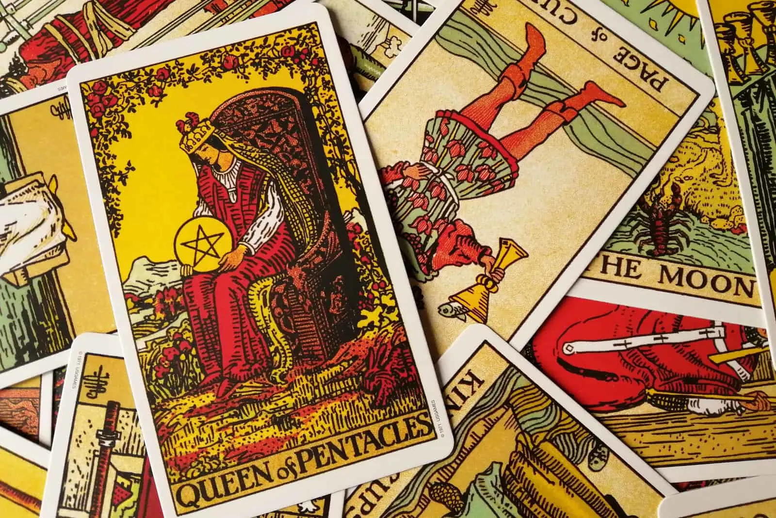 Queen Of Pentacles on other cards