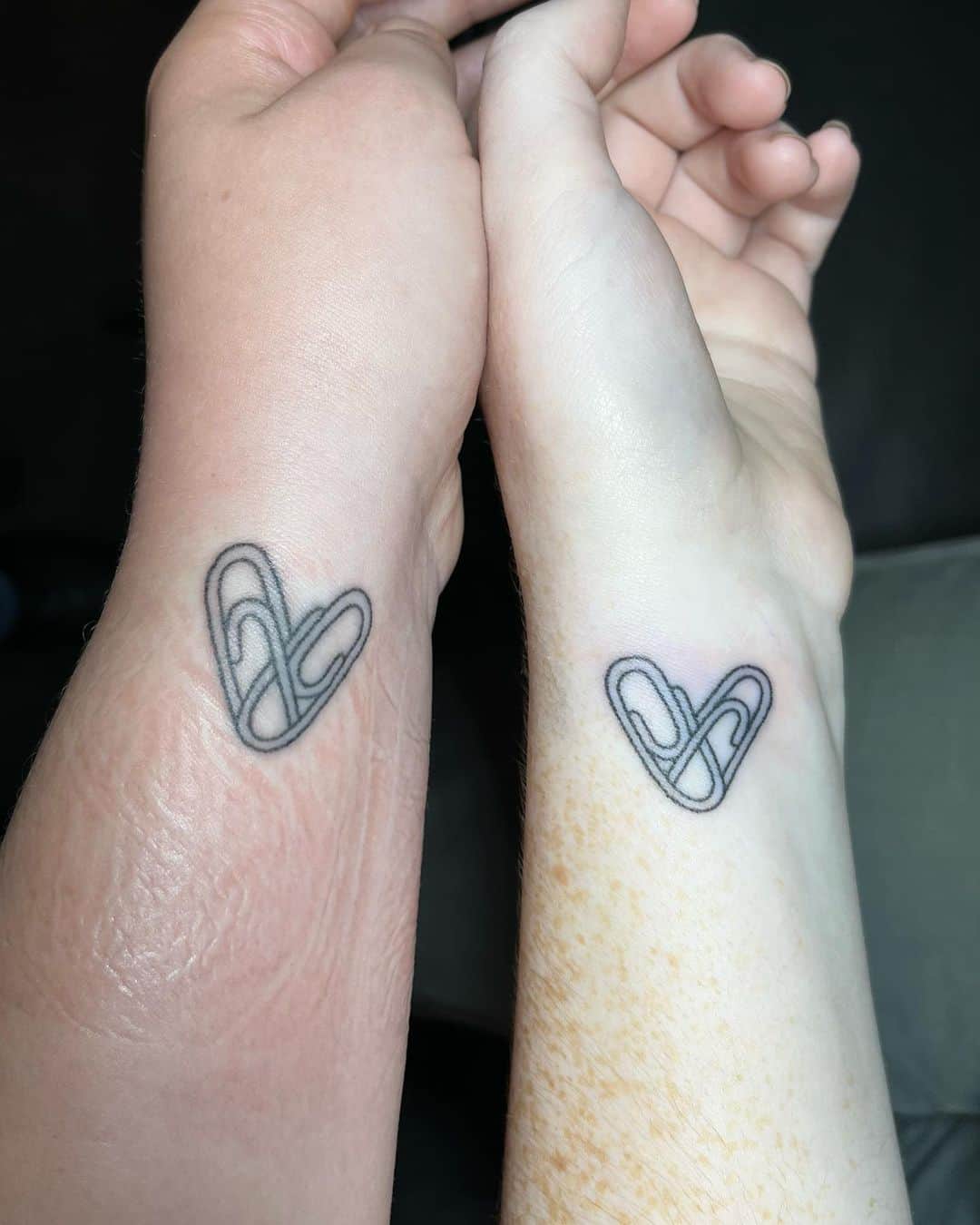 Adorable paper clips tattoo design for BFFs
