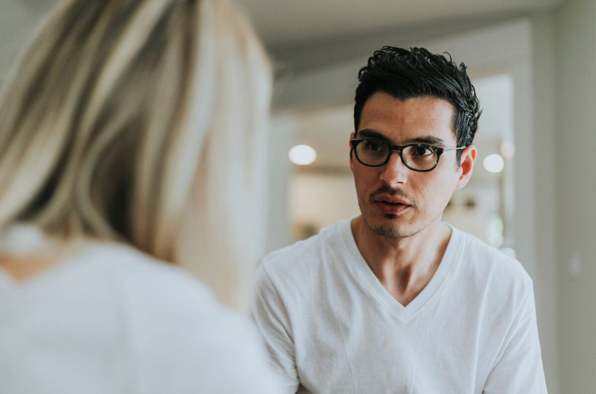 15 Signs Of Miserable Husband Syndrome (+ Tips To Cope)