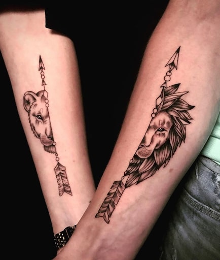 Tatuaje de león y leona