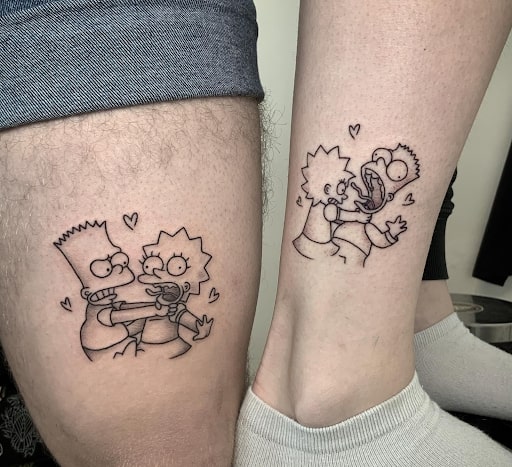 List y Bart estrangulándose mutuamente tatuaje