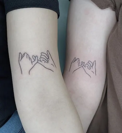 61 Pinky Promise Tattoo Designs To Show Your Unbreakable Bond