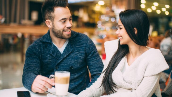 14 Strong Signs Of Chemistry On A First Date