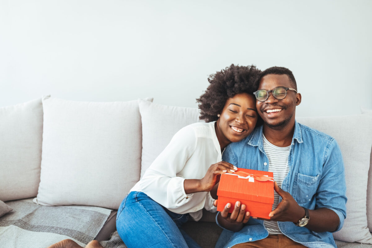 How To Make My Boyfriend Feel Special On His Birthday? 16 Ways