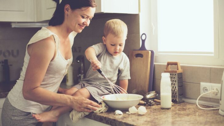 Being A Stay-At-Home Mom Feels Like Being An All-In-One Family Appliance