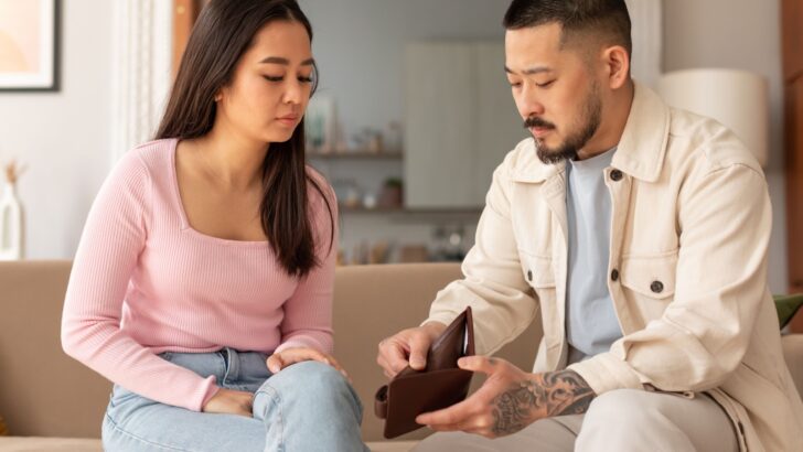 Is Financial Incompatibility A Deal Breaker In Relationship?