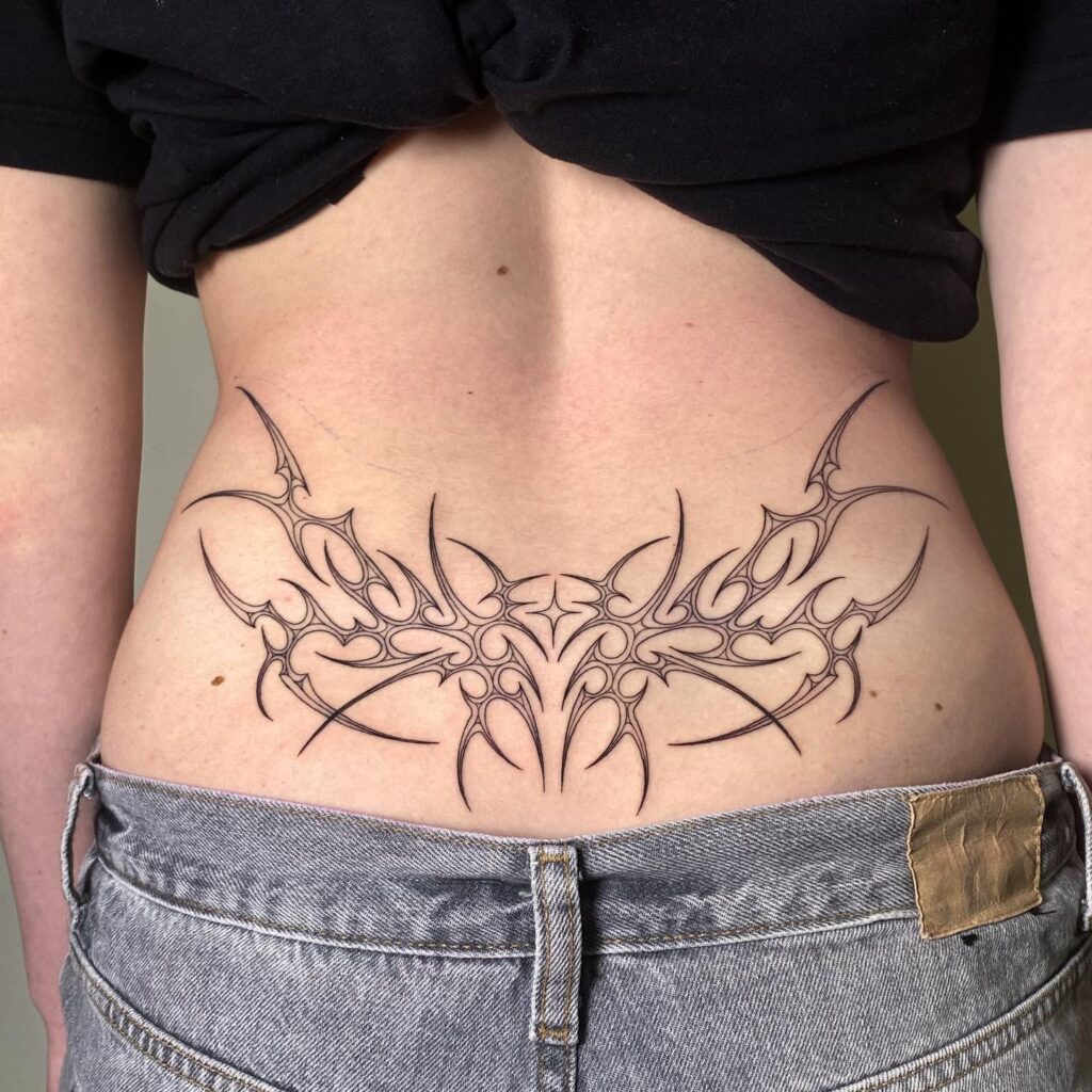22 Creative Lower Back Tattoos That Are Beyond Cool