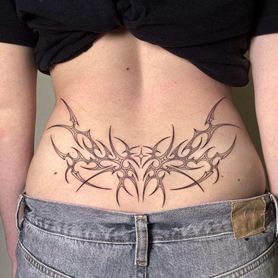 22 Creative Lower Back Tattoos That Are Beyond Cool