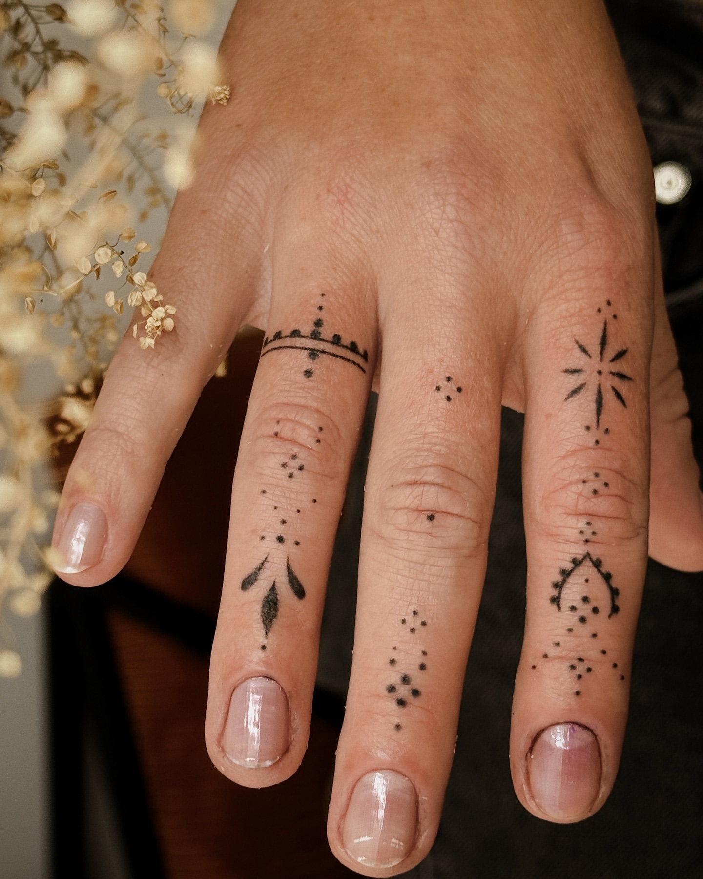 henna-inspired hand tattoo