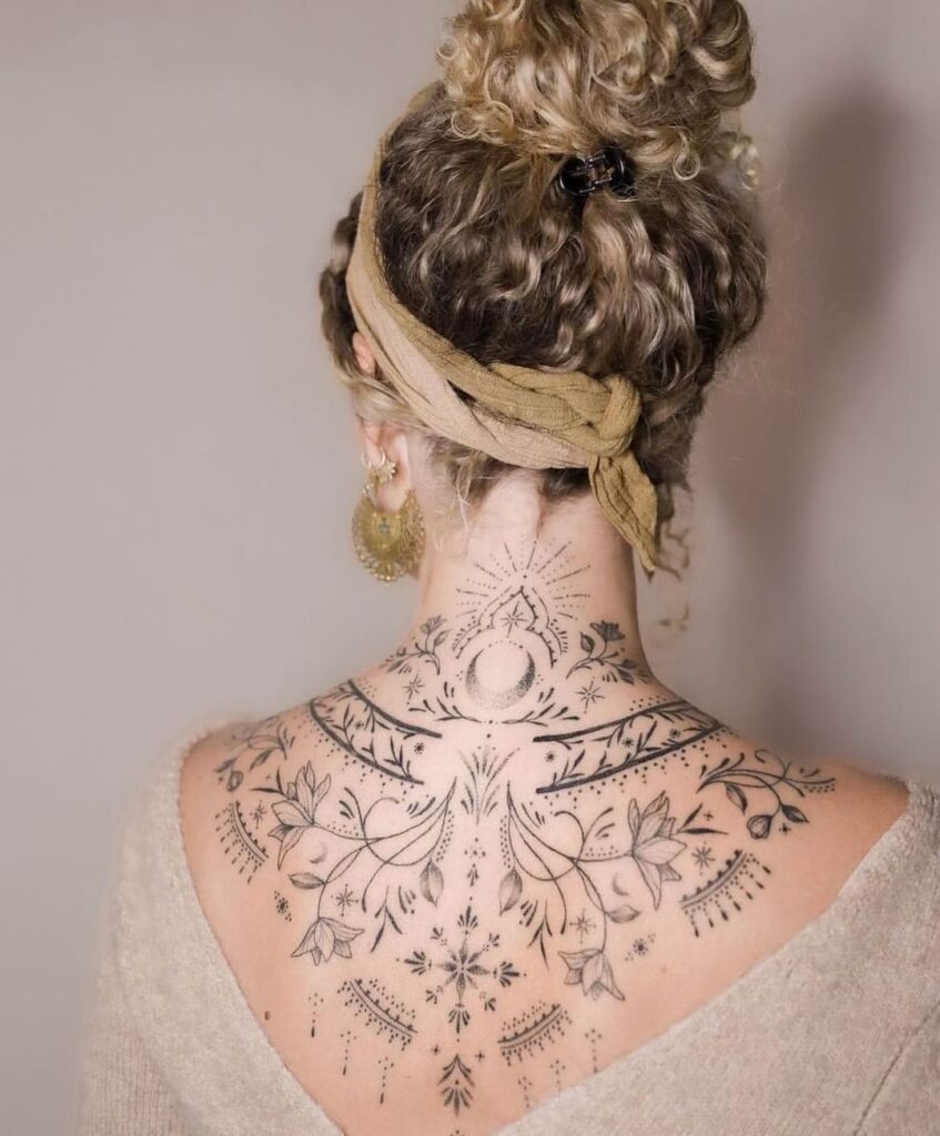 Tatuaggio Boho sulla schiena