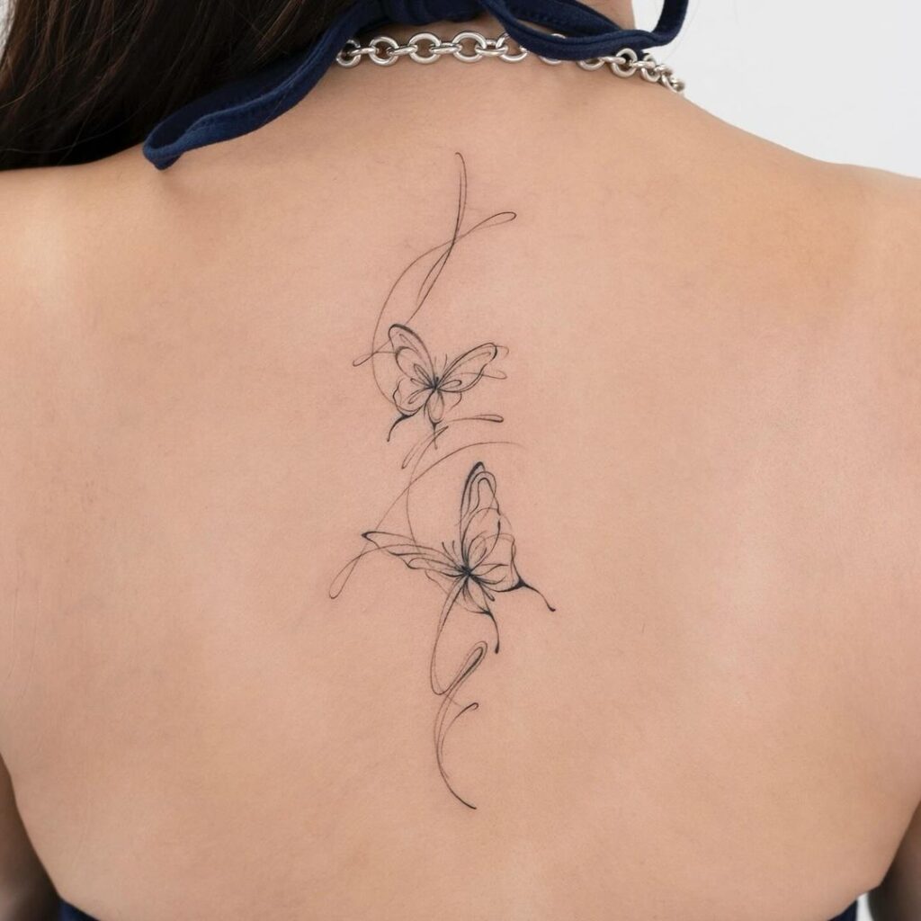 Tatuagem delicada nas costas