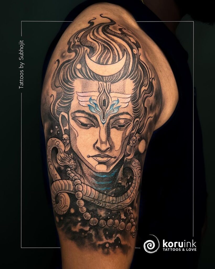 Tatuagem espiritual do deus hinduísta Shiva
