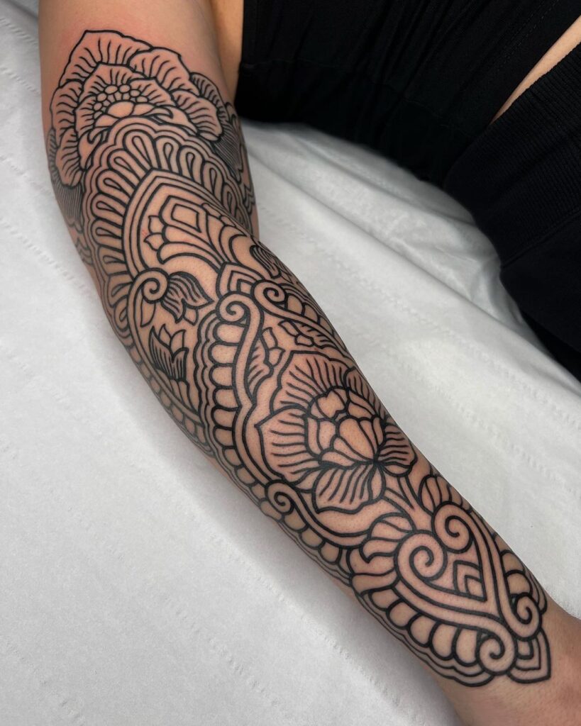 Tatuagem de desenho ornamental