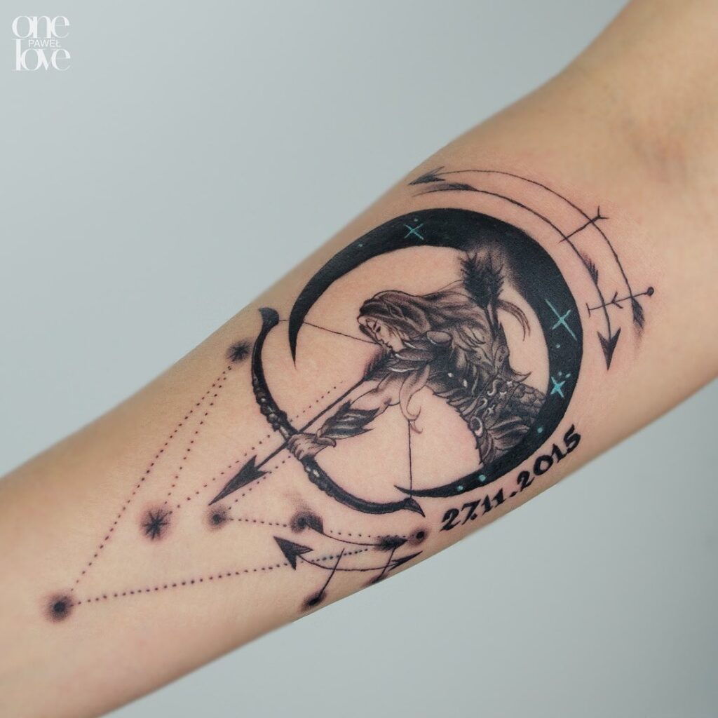 Tatuaggio intricato del Sagittario