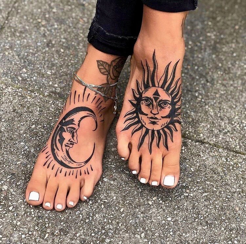 Tatuaggio Hippie Sole e Luna